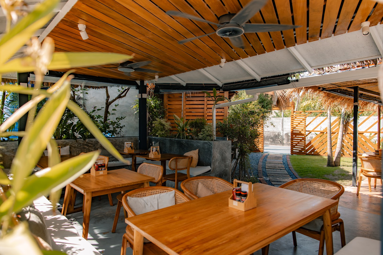 Coco's Nai Harn Cafe — Restaurant in Nai Harn, Phuket