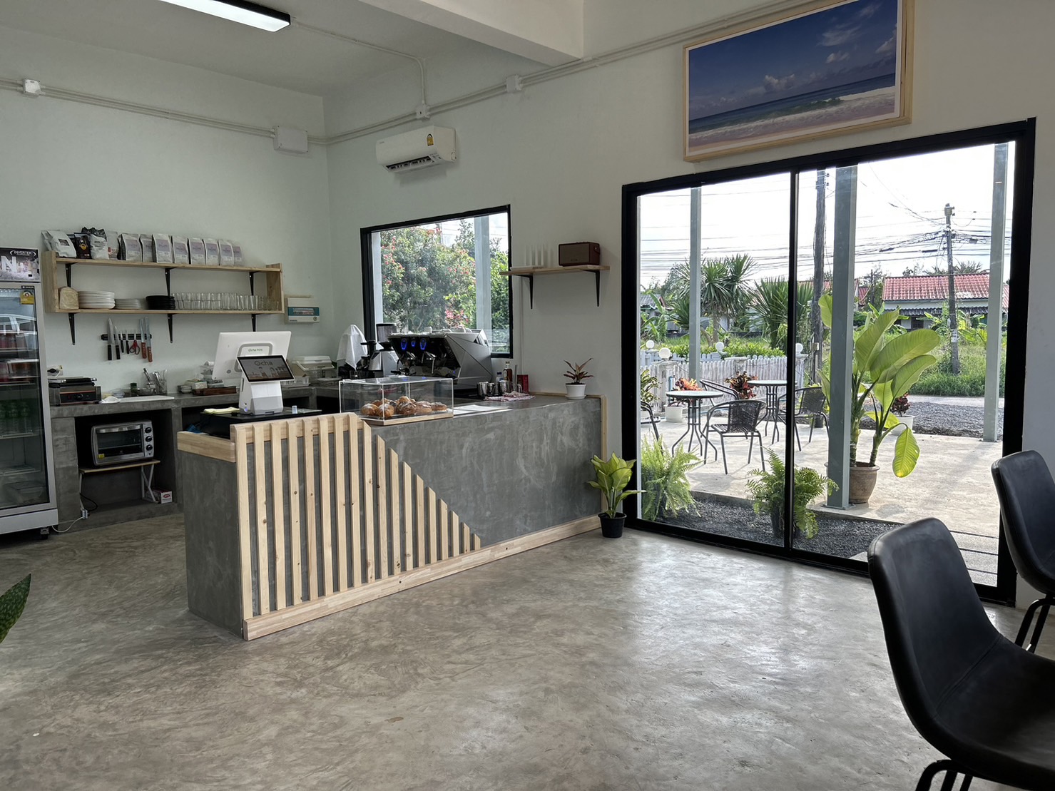Grind House Cafe — Restaurant in Surin, Phuket