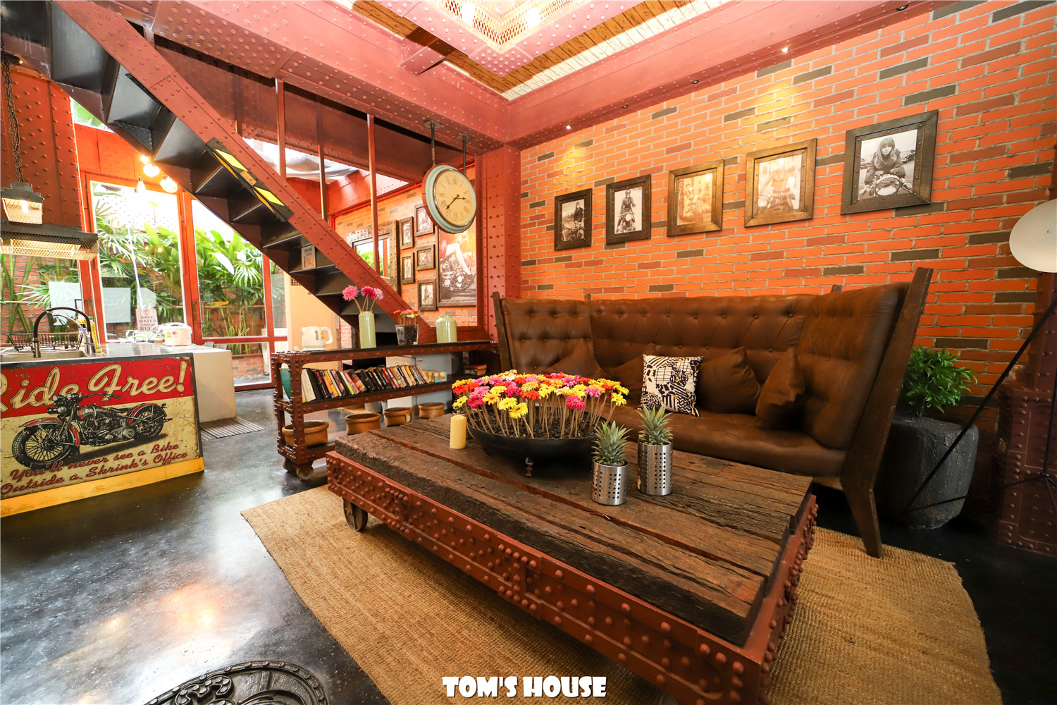 UNIT 33 — Restaurant in Kata Noi, Phuket