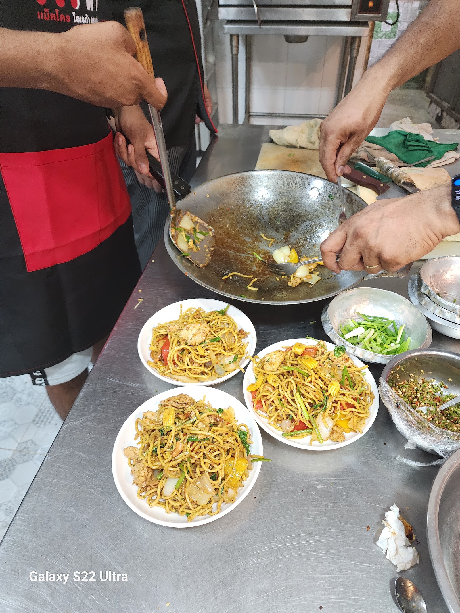 Photo: Golden Paradise Restaurant(NORTH-INDIAN CURRY HOUSE) || Best Indian Restaurant, Veg And Non Veg Restaurant, Vegan Restaurant via Google