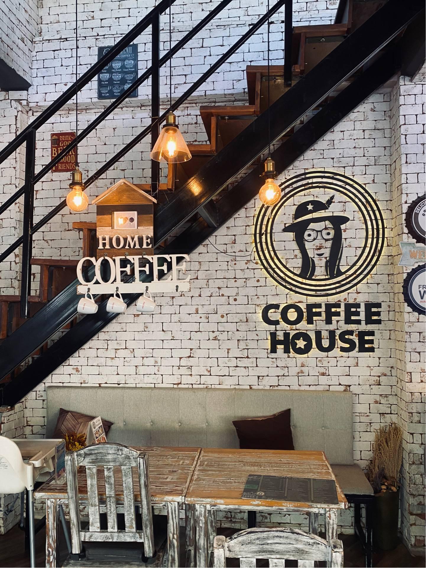 Lost in Phuket — Restaurant in Kata, Phuket